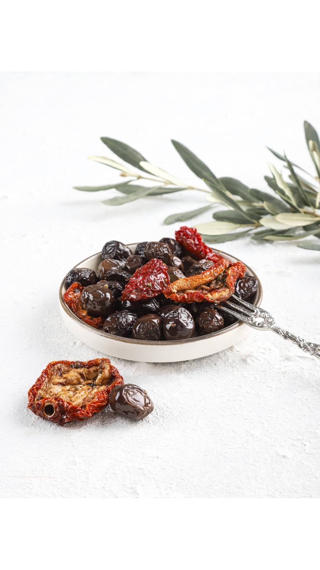 Soslu Siyah Zeytin 1KG